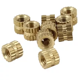 M3 8x4 de alama piulita inserabila